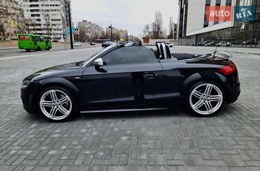 Купе Audi TT S 2012 в 