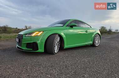 Купе Audi TT S 2016 в 