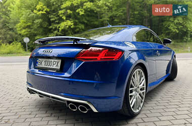 Купе Audi TT S 2016 в 