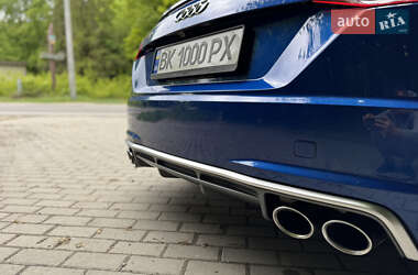 Купе Audi TT S 2016 в 