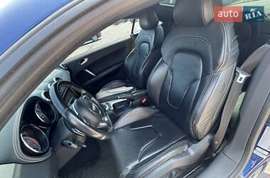 Купе Audi TT S 2011 в 
