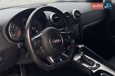 Купе Audi TT S 2011 в 