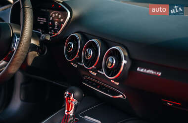 Купе Audi TT S 2019 в 