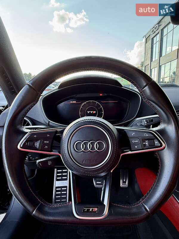 Купе Audi TT S 2015 в Киеве