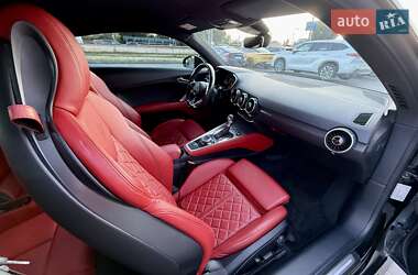 Купе Audi TT S 2015 в 