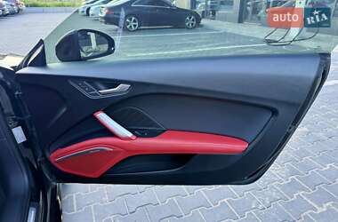 Купе Audi TT S 2015 в 