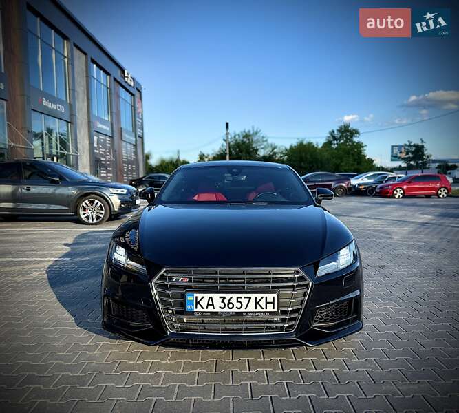 Купе Audi TT S 2015 в Киеве