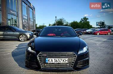 Купе Audi TT S 2015 в 