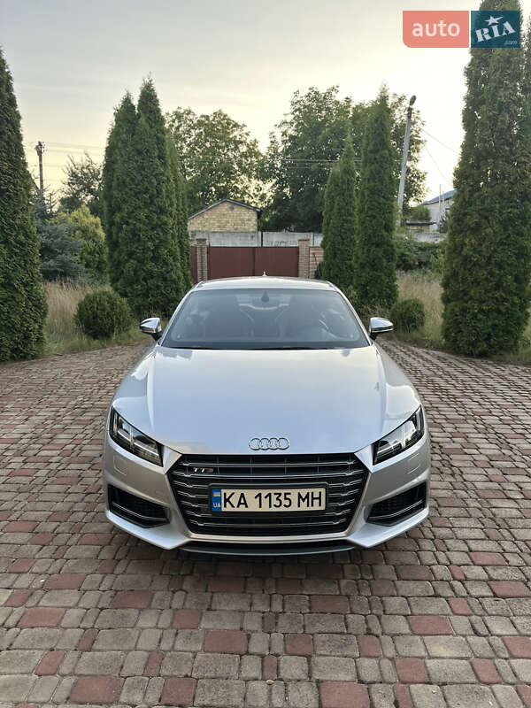 Купе Audi TT S 2016 в Киеве