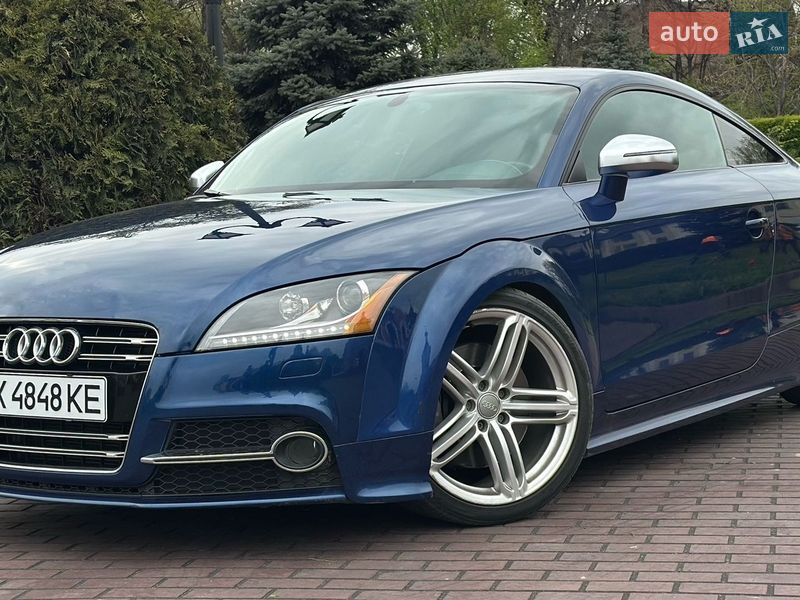 Audi TT S 2011