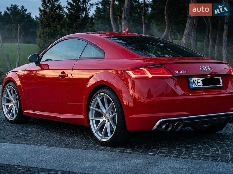 Купе Audi TT S 2016 в Дніпрі
