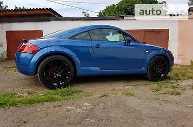 Купе Audi TT 2000 в Черновцах