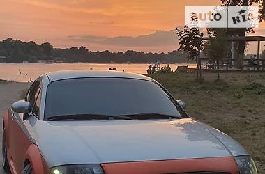 Купе Audi TT 2000 в 