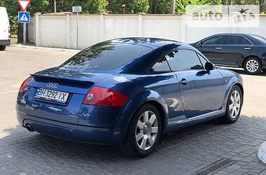 Купе Audi TT 2003 в 
