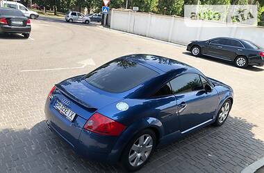 Купе Audi TT 2003 в 