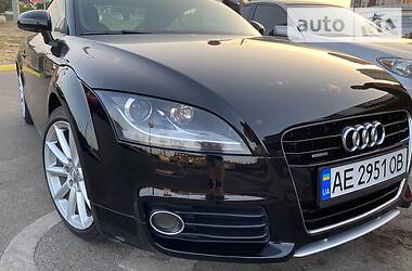 Купе Audi TT 2011 в 