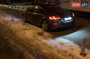Купе Audi TT 2010 в 