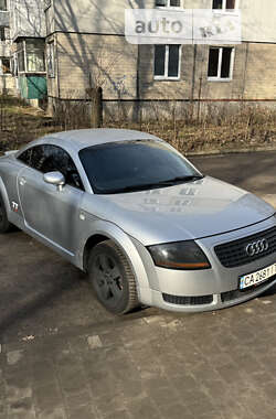 Купе Audi TT 1999 в Новгородці