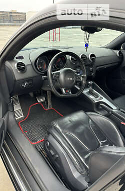 Купе Audi TT 2008 в 