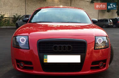 Купе Audi TT 2004 в 