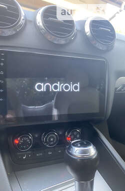 Купе Audi TT 2010 в 