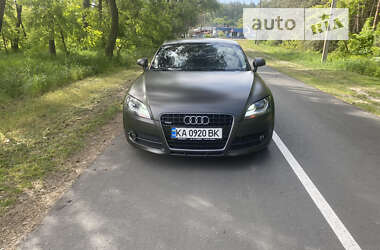 Купе Audi TT 2010 в 