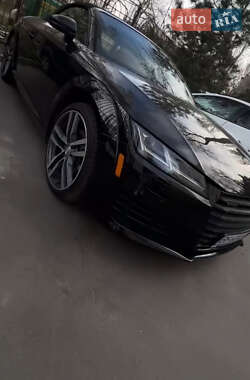 Родстер Audi TT 2015 в 