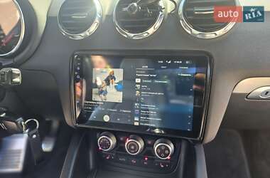 Купе Audi TT 2011 в 