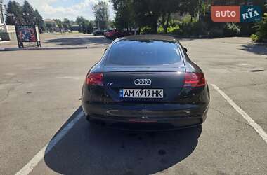Купе Audi TT 2011 в 