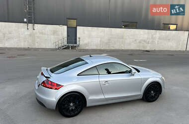 Купе Audi TT 2009 в 