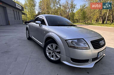 Купе Audi TT 2000 в 