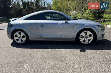 Купе Audi TT 2008 в 