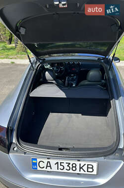 Купе Audi TT 2008 в 