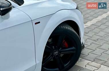 Купе Audi TT 2011 в 