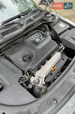 Купе Audi TT 2006 в 