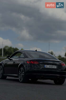 Купе Audi TT 2016 в 