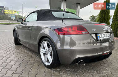 Родстер Audi TT 2010 в 