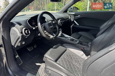 Купе Audi TT 2016 в 