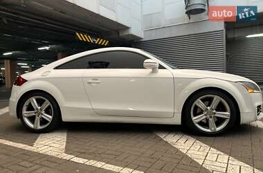 Купе Audi TT 2011 в 