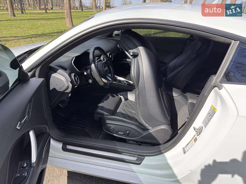 Купе Audi TT 2015 в Киеве