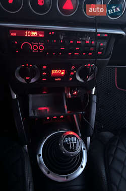 Купе Audi TT 2000 в 