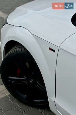 Купе Audi TT 2011 в 