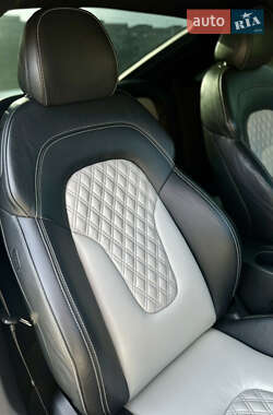 Купе Audi TT 2011 в 