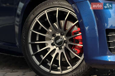 Купе Audi TT 2015 в 