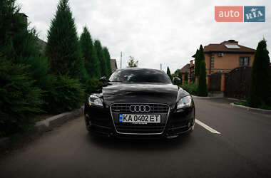 Купе Audi TT 2010 в 