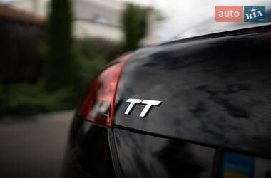 Купе Audi TT 2010 в 