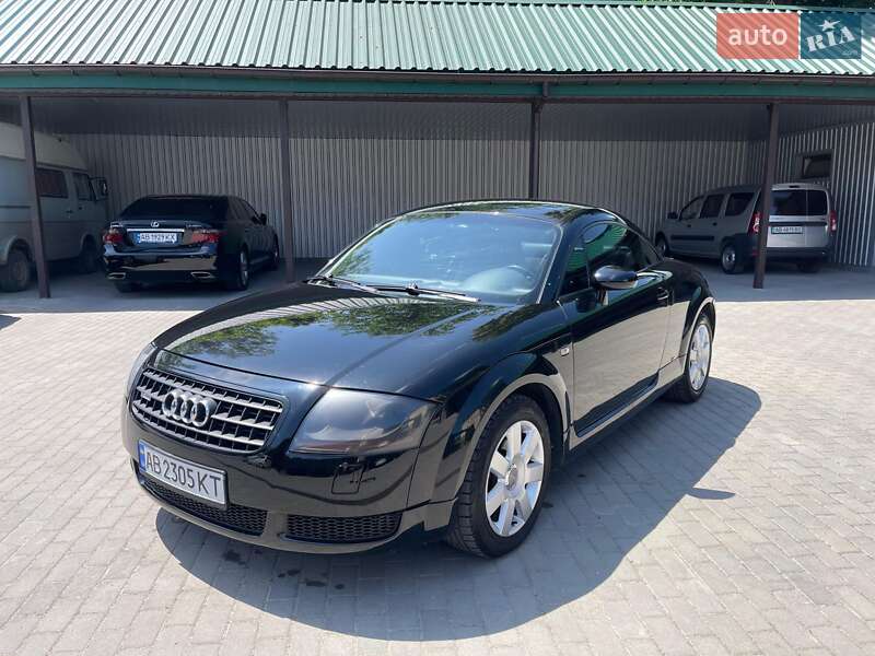 Купе Audi TT 2004 в 