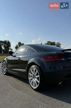 Купе Audi TT 2008 в 