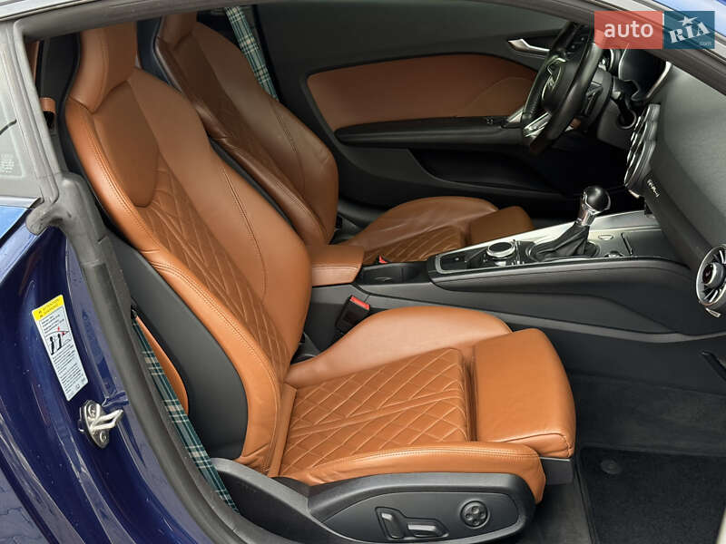 Купе Audi TT 2015 в Києві