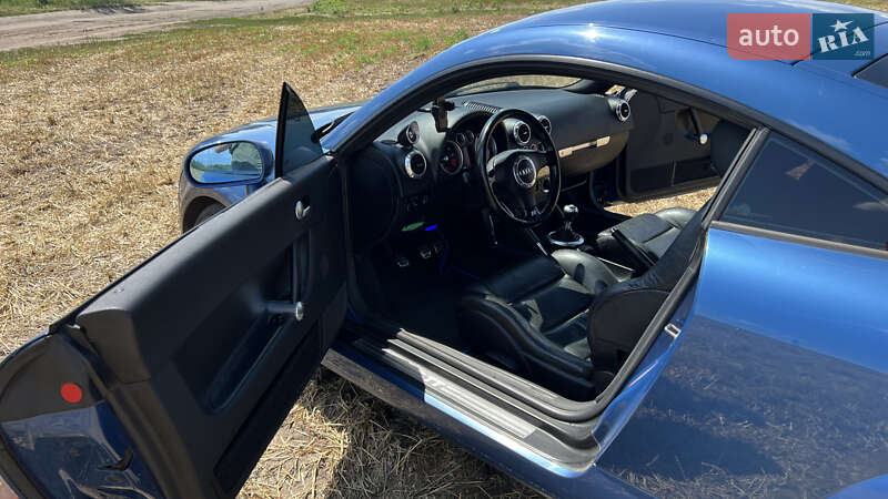 Купе Audi TT 2000 в Петропавловке